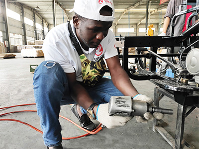 تجميع دراجة ثلاثية العجلات 2.